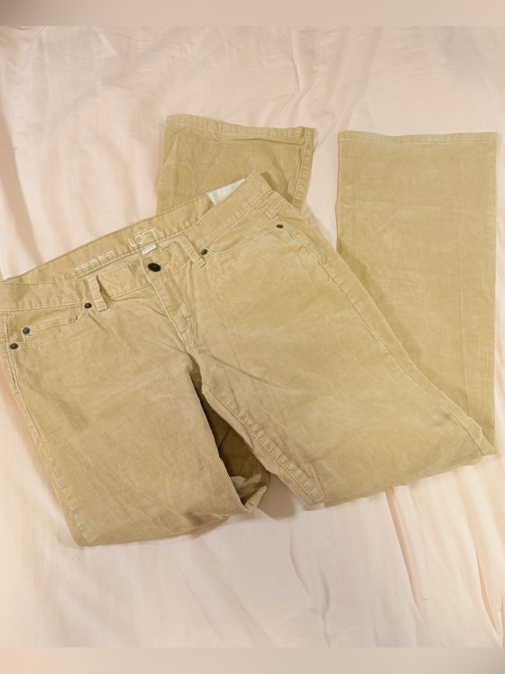 New LOFT Low Rise Tan Corduroy Boot-Cut Jeans 6P